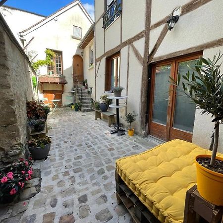 Magnifique Studio Cosy Avec Terrasse En Centre-Ville Provins Exterior foto